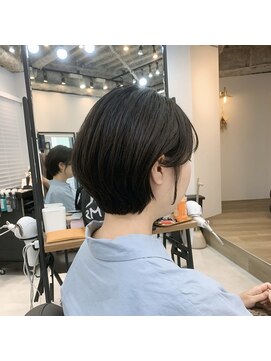 アオ 岡野 横浜(a-o) short hair