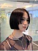 パツっとラインでモードなボブ