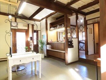 サッカ(SAKKA)の写真/エステティシャン経験もあるオーナーが対応◎髪も心も癒される、リラックスできる時間をお過ごしください♪