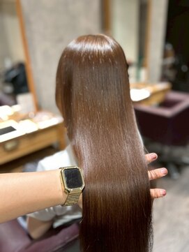 アフィナー(Afinar) 【横浜駅/横浜西口】 モカベージュ