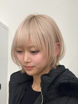 サンド 大阪梅田(sand)&nbsp;@cho_no.asato_sand ベージュ/ボブ/レイヤーカット/ブリーチ