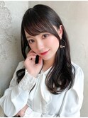 前髪あり暗髪スタイル