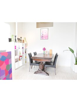 とってもお得なクーポン有☆カット+カラー￥7500！！しかもトリートメントも付いて8000円以下！！