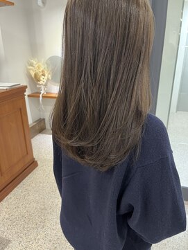 カリネバイフィエル(CALINER by Fier) 西梅田駅 / ◎大人気レイヤーカットスタイル◎