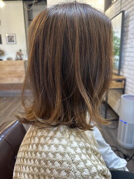 アヴィスヘアワークス(Avis Hair Works) 外ハネワンレンボブ