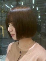 ゼスト フィーノ(ZEST fino) オリーブカラーで透明感を出して切りっぱなしボブでかわいく!