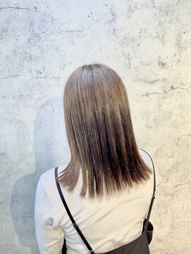 アフィナー 上大岡(Afinar) ブリーチなしで叶えるミルクティーカラーのやわらか透明感