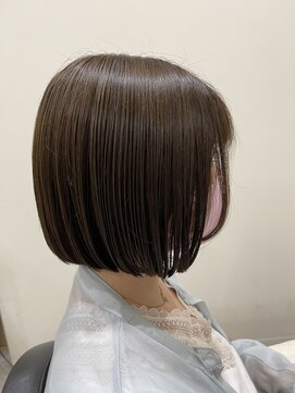 ラボヌール ヘアーウル 春日部西口店(La Bonheur hair heureux) 前下がりボブ
