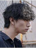 渋谷波巻きパーマ束感ツイストスパイラル無造作メンズパーマ色気