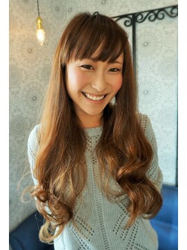 エイチ ヘア デザイン セカンド(h Hair Design 2nd.) ゆるフワロングウェーブ