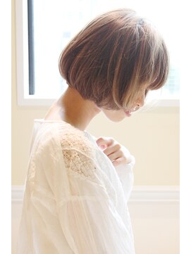 レウナ 外苑前(Reuna) お手入れ簡単・大人フレンチボブ