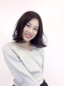 モリオ フロム ロンドン 鶴瀬店 【morio鶴瀬】外ハネワンレンボブ