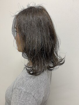 ガーランドウメダ(Garland umeda) ミディアム-ボブ-