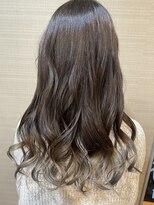セルフィッシュヘアー(Selfish hair)&nbsp;グラデーションカラー×シルバー