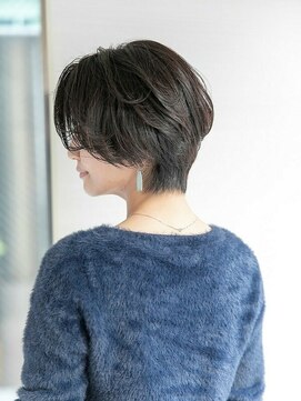 アフロディーテ ギンザ 秋葉原店(APHRODITE GINZA) 外ハネボブ/グラデーションカラー/ペールベージュ/秋葉原