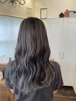 メレット(Meret)&nbsp;スモーキーシルバー