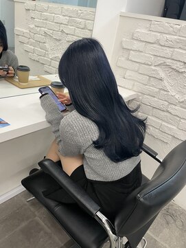 リアン バイ キートス(Lien by kiitos) ブルーブラック/暗めカラー/透明感/ディープブルー/濃い青