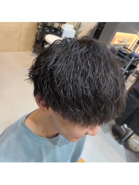 ドットエフ(.f) 刈り上げ/縦落ちパーマ/ツイストスパイラル