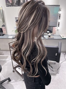 キング 梅田(K!ng) 縮毛矯正髪質改善ハイライトレイヤーカット梅田美容室エクステ