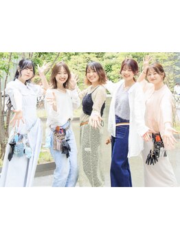 【なんばマルイ】女性Staff全員がトップレベルの指名数を誇る♪売れっ子女性スタイリスト限定サロン♪　