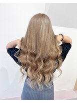 ガルボヘアー 心斎橋店(garbohair)&nbsp;心斎橋プルエクステハイトーンベージュロングヘアー