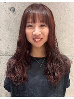 ふぅ(fuu.)&nbsp;赤髪ロングパーマ