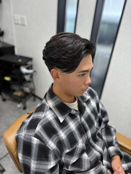 仕事の疲れをリセット！ONもOFFも決まるスタイルを。確かな技術で、デキる男を演出。