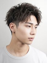 ミヤビ(MIYAVI)&nbsp;ルーズショートアップバングソフトツーブロック刈り上げ