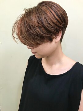 ラフ 原宿(L.a.a.g.f harajuku) オレンジ 前下がりショートヘア 刈り上げショート@原宿