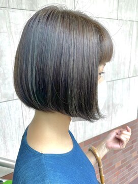 モア 下通店(MORE) 前下がりボブ