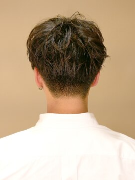 アース 三軒茶屋店(HAIR&MAKE EARTH) メンズ_メンズカット_メンズパーマ_韓国_カジュアル_黒髪_小顔