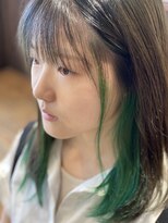 タンタントザクワフュール(Ten Tante the coiffure)&nbsp;セミロング×インナーグリーン