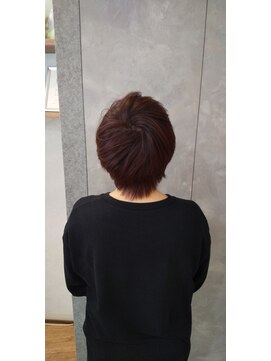 ブロッサム 東中野店 30代40代ナチュラルブリーチなしピンク大人ショートスタイル