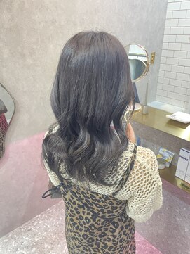 ロンド レア 天神大名店(Lond Le’a) ダブルカラー/インナーカラー/イヤリングカラー/グレージュ