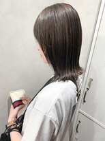 イルウィ(irwi)&nbsp;【トレンド】暗髪　透明感グレーベージュカラー　ミディアムヘア