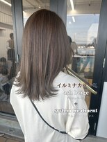フィルム(FiLMs) アッシュベージュ×外ハネセミロング