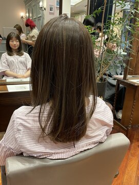 ビュートリアム 梅田(BEAUTRIUM) マットベージュカラー