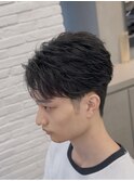 毛流れセンターパートリバースパーマフェザーショートメンズ