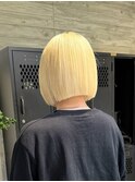 ブロンドカラートリプルカラーケアブリーチハイトーンボブ金髪