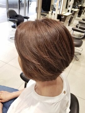 ミック ヘアアンドメイクアップ 高田店(miq Hair&Make up) 白髪染め/ベージュブラウン/艶髪/大人ショート/ショートヘア