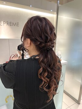 ラシュープリーム(La SUPREME) ふわふわローポニーテール