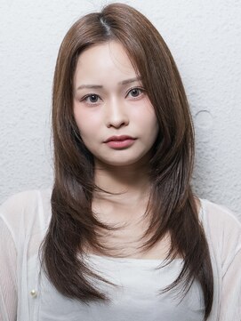 イリ 大阪(ili) レイヤーカット/ブリーチなし/ココアブラウン/髪質改善