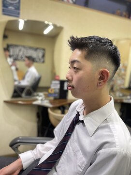 バーバーサトウ(BARBER SATO) ショートフェード