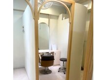 ソレイユ ホワイト(SOLEIL white)の雰囲気(個室)