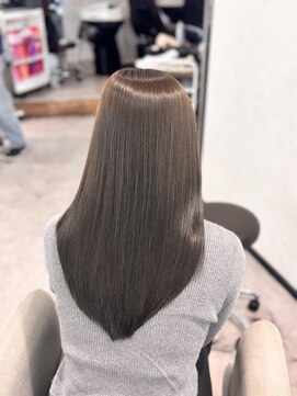 ウィクシー(wixy) グレージュカラー