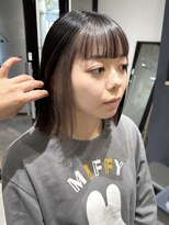 ラミエバイメルト 下北沢(lamie by melt)&nbsp;花田ボブインナーカラーホワイトベージュ下北沢イヤリングカラー
