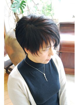 ベル(BELL) アシンメトリーで生え際が目立ちません♪【BELL桜新町/用賀】