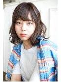 ボブ 外ハネ ミディアムボブ 大人ボブ 耳かけ ノームコア