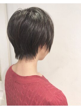 ヴァンクシー バイ ルナ(VANKCY by Luna) アッシュブラウン 暗めカラー 伸ばしかけ ショート 登戸 20代 楽