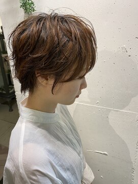 エル(EL by green) 《tomi》ハンサムショート×ふんわりニュアンスパーマ